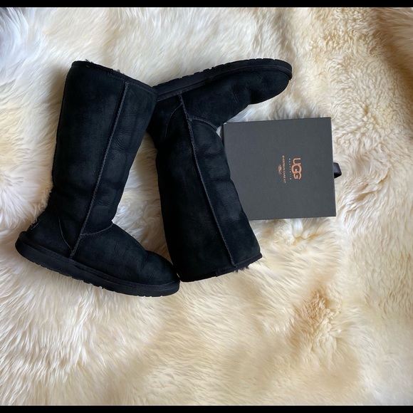 UGG | Shoes | Ugg Classic Tall Boots 
